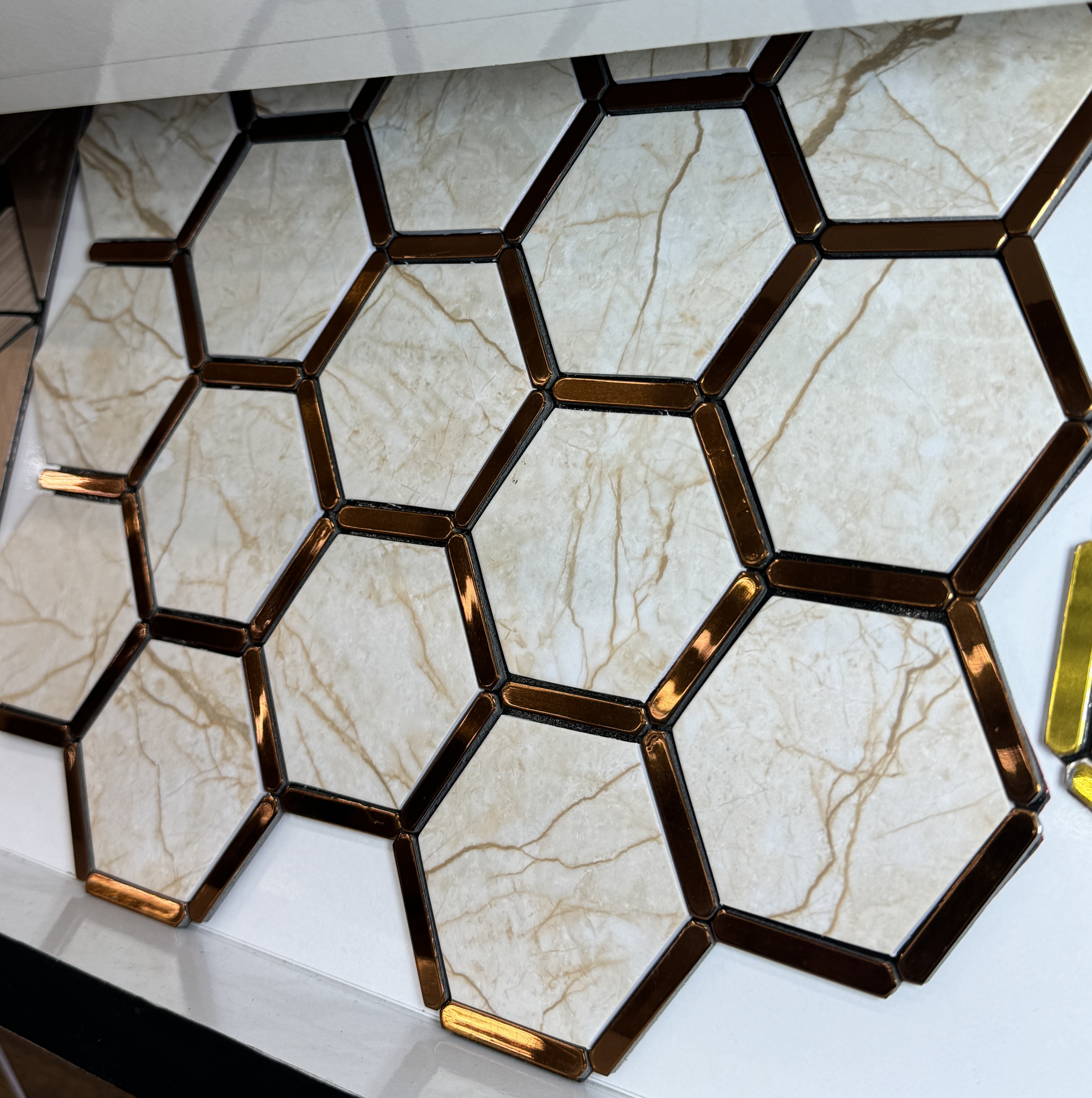 თვითწებვადი დეკორატიული კედლის სტიკერი;26სმx29სმ  (1-65)